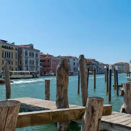 Alma - Rialto Bridge 아파트 베니스