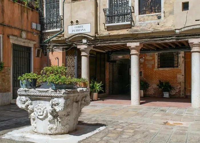 Alma - Rialto Bridge 威尼斯