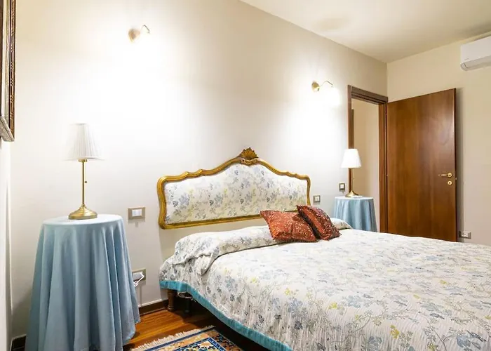 Alma - Rialto Bridge Appartement Venetië